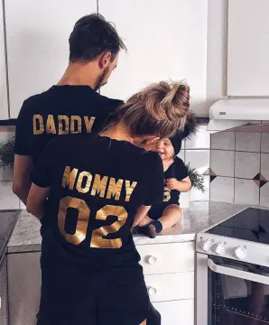 1pcs Mommy Daddy Loading Please Wait T Shirt Funny Couple Pregnant  Announcement Shirts Plus Size Maternity Tshirt Family Clothes