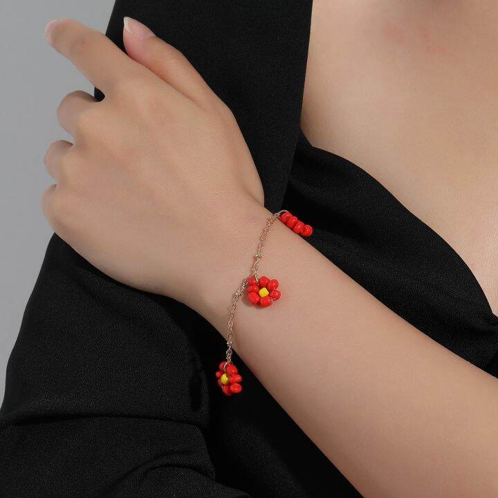 cod-european-and-cross-border-fashion-ins-personality-3-daisy-bracelet-female-popular-all-match-rice-bead-flower