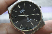 นาฬิกา Vintage มือสองญี่ปุ่น SEIKO EMBLEM 4120 8010 ระบบ QUARTZ ผู้ชาย ทรงกลม กรอบเงิน หน้าดำ หน้าปัด 33มม. ตัวเรือนสแตนเลสใช้งานได้ปกติ สภาพดี ของแท้ ไม่กันน้ำ