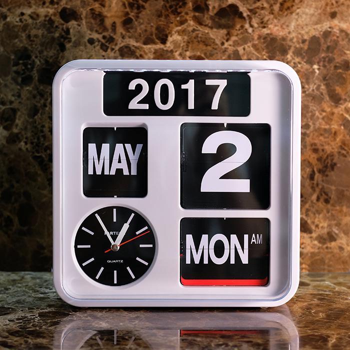 นาฬิกา-flip-clock-ad-650-white