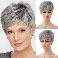 Middle-Aged Women Wig Short  Silver White Ombre Synthetic Wig Short Layered Curly Hair Puffy Bangs For Women Daily Party Use