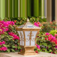 [2 IN1 Solar ] Solar outdoor wall lights ! โคมไฟหัวเสาโซล่าเซลล์ รุ่น 2 เเสง เเสง white เเละ เเสง warmwhite ในโคมเดียว body bronze สไตล์โมเดริ์น หรูหรา ทรงสี่เหลี่ยม วัสดุอะลูมิเนียมทนทา โคมไฟหัวเสา Solar โคมไฟพลังงานเเเสงอาทิตย์