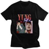 เสื้อผ้าผชGildan Spot เสื้อเบลาส์ แขนสั้น คอกลม ลายนักร้อง Yungblud 2023S-5XL  XYME