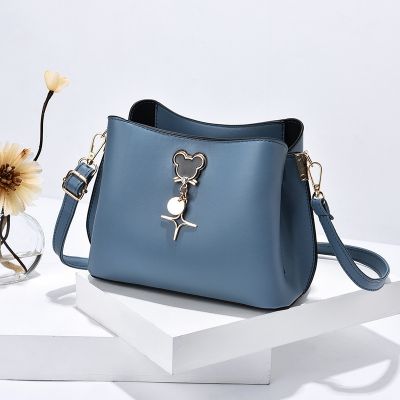 Ms. Han edition fashion bucket bag bag 2021 new tide female inclined shoulder bag handbag ins wind single shoulder bag