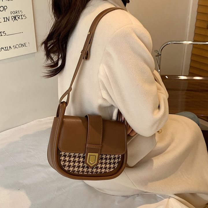 joining-together-into-new-female-2021-winter-color-bag-alar-packet-network-red-plover-case-single-shoulder-bag-fashion-handbags