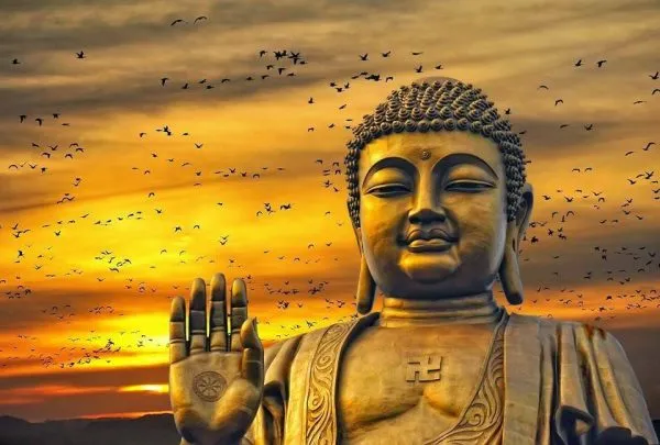 Tranh Phật Giáo mang nhiều ý nghĩa và thông điệp thiêng liêng. Mỗi hình nên được tôn trọng, đọc để ngẫm lại những bài kinh, hiểu thêm về đạo Phật và sức mạnh của lòng từ bi.