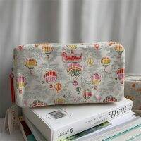 ใหม่มาถึง Cath Kidstons กระเป๋าแต่งหน้ากันน้ำ/กระเป๋า/กระเป๋าถือขนาดใหญ่รุ่น20x11x9cm