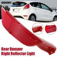 ฝาครอบไฟตัดหมอกหลัง Bemper Belakang ขวาฝาครอบสะท้อนแสง Bemper Belakang ขวาใช้ได้กับ Ford Fiesta C-Max 2010-2015แบบนำกลับมาใช้ใหม่ได้