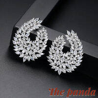 The Panda Sparkly Leaf Cut AAA CZ Angel Wing Stud ต่างหู Pave การตั้งค่าสีขาวชุบทอง Feather รูปร่างเครื่องประดับหรูหราสำหรับผู้หญิงงานแต่งงานจัดเลี้ยง SE143ZZTH