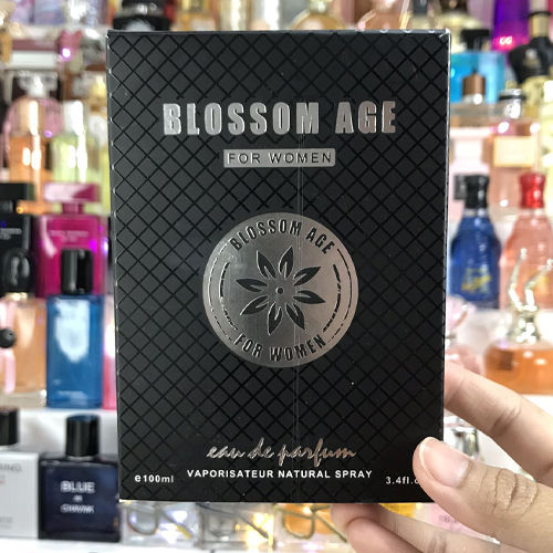 blossom-100ml-น้ำหอมระดับพรีเมี่ยมสำหรับผู้หญิง-จากวีไวต์-นำเข้าวัตถุดิบหัวน้ำหอมจากยุโรป-มีกลิ่นหอมทันสมัย-ติดผิวทนนานตลอด