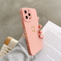 {Doudou Plush} Ottwn เคสโทรศัพท์ซิลิโคนสีลูกอมสำหรับ iPhone 14 Pro Max 11 12 13 Pro XR XS Max 7 8 Plus กรอบหัวใจแห่งความรักที่น่ารักปกอ่อน