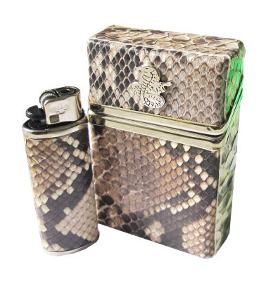 Genuine Leather กล่องใส่บุหรี่หุ้มด้วยหนังงูเเท้ลวดลายสีสัน ธรรมชาติ กล่องสำหรับใส่ซองบุหรี่งู เหลือม