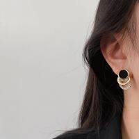 [COD] No ear holes into the mosquito coil earrings clip feminine temperament fashion circle cold light luxury high-end sense