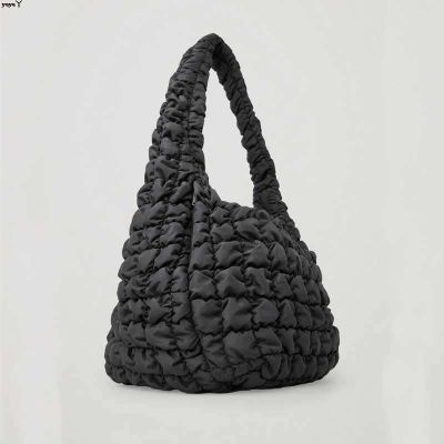 ﹊❈ cos dumpling bag womens lightweight quilted one-shoulder cloud bag 2022 early autumn new style pleated crossbody underarm down bag