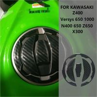 ฝาครอบสติกเกอร์ถังเชื้อเพลิงรถมอเตอร์ไซค์สำหรับ Kawasaki Z900 Z400นินจา400 Ninja650 Z650 X300ใหม่ Versys 650 1000 3D คาร์บอนฟิล์มกันน้ำ