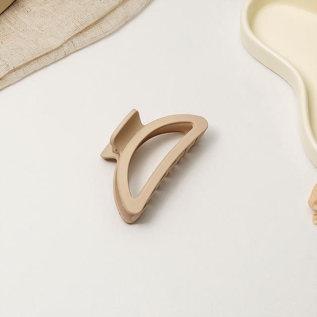 korean-fashion-coffee-beige-geometry-hair-claw-solid-acrylic-hairpin-barrette-hair-clips-headwear-women-hair-accessories-gifts