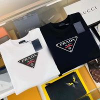 Prada เสื้อสเวตเตอร์ผู้ชาย,เสื้อคู่แขนยาวแฟชั่นพิมพ์ลายแบรนด์อินเทรนด์ใหม่