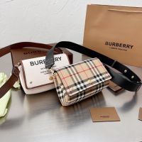 (พร้อมกล่อง) กระเป๋ากระเป๋าเอกสารผ้าแคนวาส Burberryˉ แฟชั่นของผู้หญิงถุงกระเป๋าข้าง Flap กระเป๋าสะพายไหล่แบบลำลอง