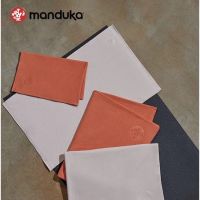 ~ American manduka eQua ผ้าขนหนูไฟเบอร์เทียม กันลื่น ดูดซับเหงื่อ อเนกประสงค์ สําหรับเล่นกีฬา โยคะ พิลาทิส