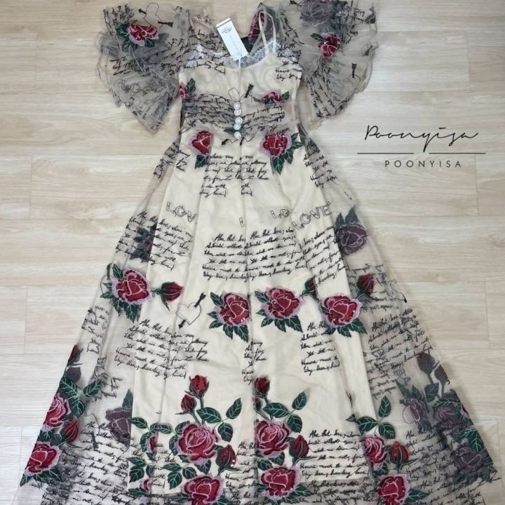 p015-018-pimnadacloset-flutter-sleeve-alphabet-roses-dress