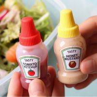 2pcs/set 25ML Mini Tomato Ketchup Bottle Portable Small Sauce Container Salad Dressing Container Pantry Containers for Bento Box