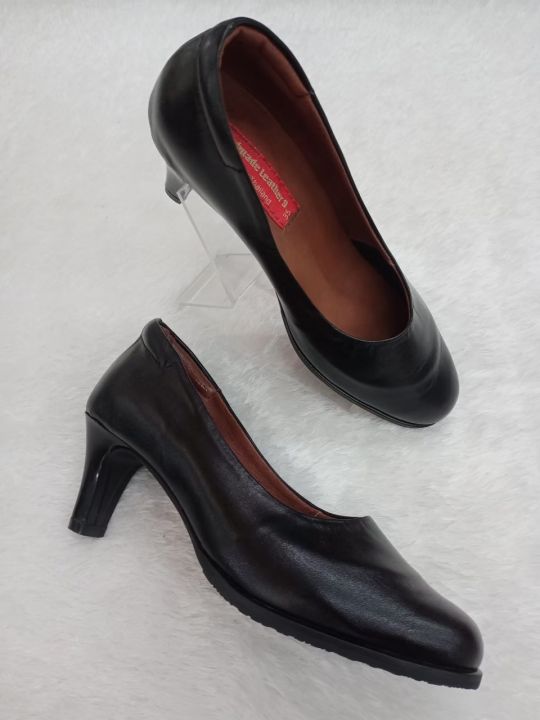 รองเท้าหนังแท้หญิง-รองเท้าคัชชูทำงาน-รุ่น-r02-สีดำ-ส่งฟรี-มีรับประกัน
