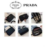 กระเป๋าสะพายข้าง PRADA รุ่น 3 zips crossbody เป็นกระเป๋าผ้าไนล่อน ตามแบบฉบับของแบรนด์เลย