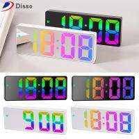 DISSO ตัวอักษรที่มีสีสัน นาฬิกาปลุกดิจิตอลกระจก LED พลาสติกทำจากพลาสติก 12/24ชั่วโมง นาฬิกาตั้งโต๊ะหน้าจอขนาดใหญ่ แบบพกพาได้ ความสว่างที่มีสีสัน นาฬิกาตั้งโต๊ะโหมดกลางคืน ตกแต่งเดสก์ท็อปห้องนอน