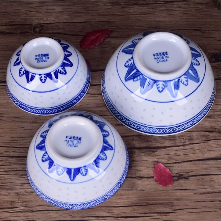 jingdezhen-ชามน้ำซุปก๋วยเตี๋ยวลายมังกรสีน้ำเงินและเครื่องกระเบื้องสีขาวชามข้าว-guanpai4บนโต๊ะอาหารชามใส่ผลไม้สุดสร้างสรรค์