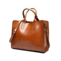 A womens bag 2023 new retro oil wax leather fashion tote bag simple portable single shoulder Messenger womens bag 〖WYUE〗