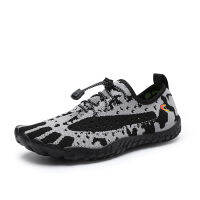 Summer Aqua Shoes Men Hiking Shoes Outdoor Breathable Mesh Sneaker Climbing Shoes Wading Shoes Male Quick-drying Water Shoes Gym