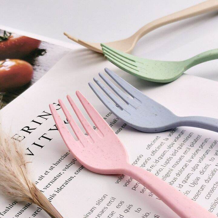 travel-friendly-wheat-straw-portable-cutlery-set-spoon-fork-and-chopsticks-with-nordic-aroma-flatware-sets