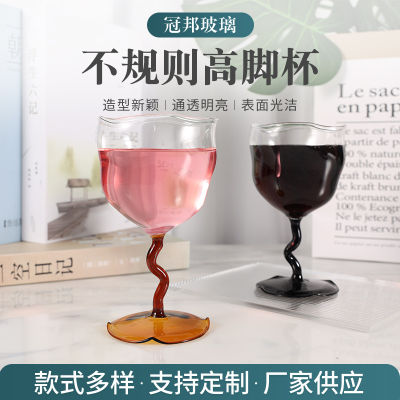 แก้วการออกแบบที่สร้างสรรค์คริสตัลทรงสูงแบบไม่สม่ำเสมอแก้วไวน์แดงแก้วแก้วแชมเปญแก้วค็อกเทล
