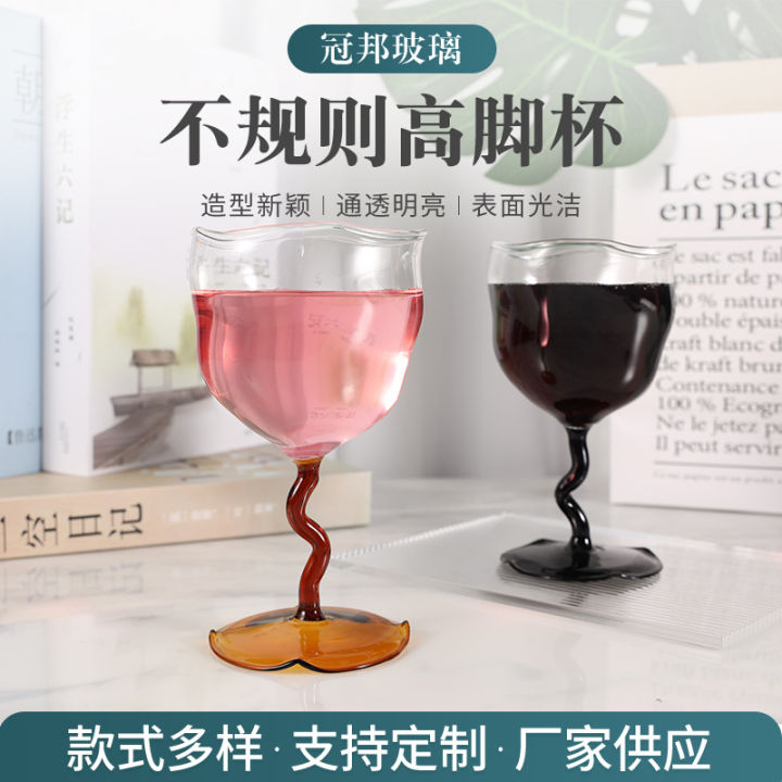 แก้วการออกแบบที่สร้างสรรค์คริสตัลทรงสูงไม่สม่ำเสมอแก้วไวน์แดงแก้วค็อกเทลแก้วแชมเปญ-nmckdl
