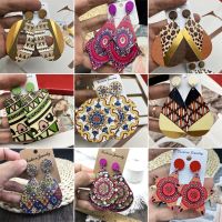 Fashion Vintage Painted Big Wooden Earrings Ethnic Exaggerated Pattern Geometric Statement Drop Earrings Vacation Party Jewelry