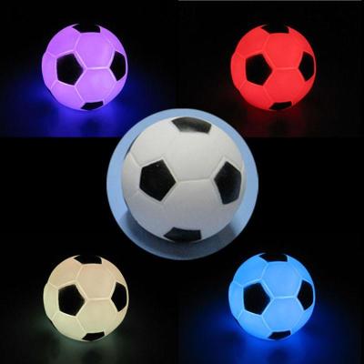 3D ที่มีสีสันรูปร่างฟุตบอลไฟโคมไฟที่ทันสมัย LED ไฟกลางคืนสำหรับเด็กนักเรียนเด็กแสงพรรคตกแต่งของขวัญ