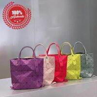 โปรโมชั่นเวลา จำกัด 100%Original ISSEY MIYAKE BAO BAO LUCENT ONE-TINE  กระเป๋าสะพายข้างเดียว ถุงสิริ tote bag