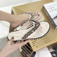 35 - size 43 yards outside wear summer shoes flip-flops diamond flat cool slippers 41 pinches beach shoes 42