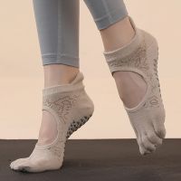 【YD】 Five Toed Socks Cotton Dot Silicone Non-slip Half Toe Pilates