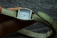 นาฬิกา Vintage มือสองญี่ปุ่น CRESTY ระบบ Quartz ผู้หญิง ทรงกลม กรอบเงิน หน้าขาว หน้าปัด 23mm ขายตามสภาพ ของแท้ 100% เปลี่ยนถ่านใหม่แล้ว ใช้งานได้ปกติ สภาพดี