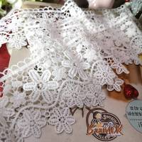 1y LACE73081  ผ้าลูกไม้  ลูกไม้ถัก สีขาว ลายดอกไม้ ขนาด 9.5 x ความยาว 90 เซนติเมตร