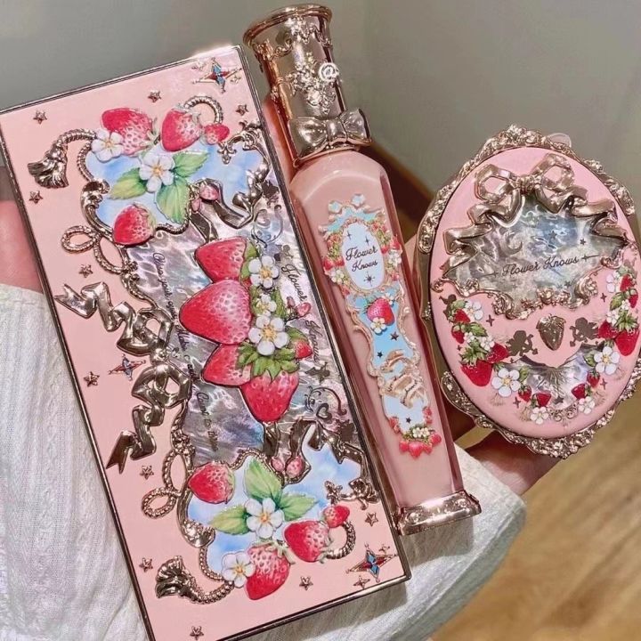 Flower Knows Strawberry Rococo Gem พาเลตต์อายแชโดว์ เนื้อแมตต์ ประกาย ...