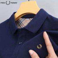 FRED PERRY ชุดเสื้อโปโลแขนสั้นสำหรับผู้ชาย,ผ้าฝ้ายปักหูข้าวสาลีเสื้อยืดผ้าฝ้าย2023ของแท้สำหรับใส่ในฤดูร้อน