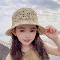 หมวกฟางติดดอกไม้แบบกลวงลายถักแบบแฮนด์เมดสำหรับเด็กผู้หญิง Topi Bucket แคมพานิฟอร์มป้องกันดวงอาทิตย์ชายหาดฤดูร้อน