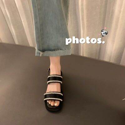 Large-scale tank after the new spring and summer 2022 French pearl strappy buckles peep-toe small sweet wind flat sandals women