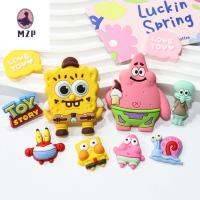 MZP 10pcs อุปกรณ์เครื่องประดับอัญมณี SpongeBob SquarePants เสน่ห์ DIY กิ๊บติดผม DIY แพทช์ตุ๊กตา3D น่ารักน่ารักๆ ตกแต่งด้วยการตกแต่ง อุปกรณ์เสริมรองเท้า