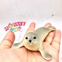 Monkey Toys - โมเดลสัตว์ Sea Lion แมวน้ำ สิงโตทะเล เทา ขนาด 11.30 CM (จากหาดใหญ่)