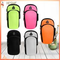 YESHE ตาข่ายระบายอากาศได้ เคสปลอกแขนกีฬา สีดำสีฟ้าสีเขียว นีโอพรีน พร้อมช่องหูฟัง ทนทานต่อการใช้งาน กันน้ำกันน้ำได้ สำหรับกุญแจเงินโทรศัพท์ สากลสากลสากล