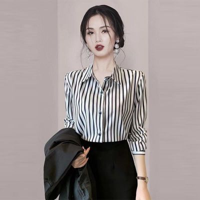Yangqi Funky Casual ลายเสื้อผู้หญิง 2023 ต้นฤดูใบไม้ร่วงใหม่สุภาพสตรีความรู้สึกสูงแฟชั่นอารมณ์แสดงเสื้อบาง