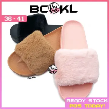 Puffy house online slippers